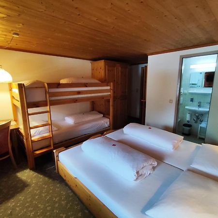 Gasthaus Mitterjager Kirchdorf in Tirol Værelse billede