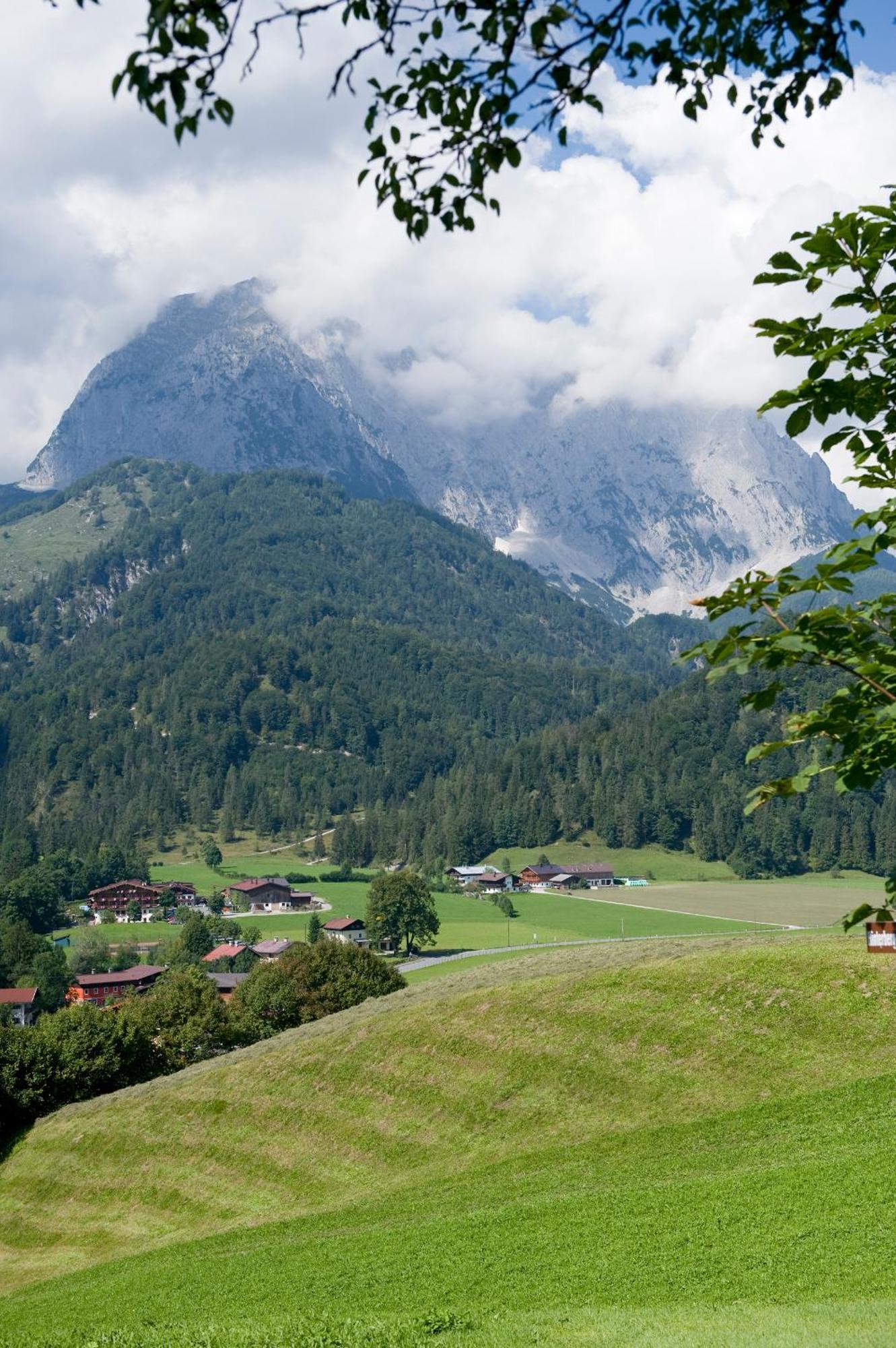 Gasthaus Mitterjager Kirchdorf in Tirol Eksteriør billede